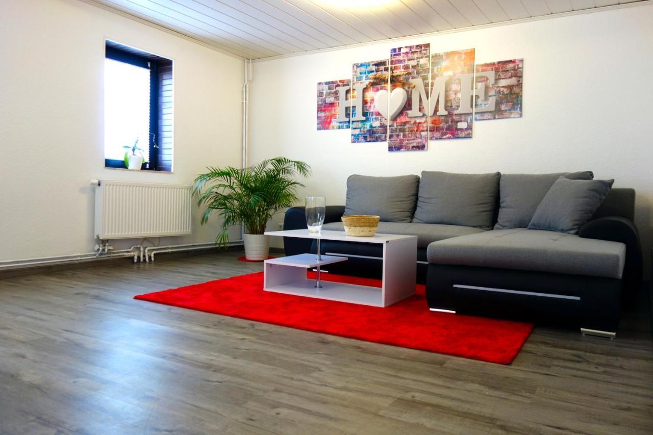 Happy-Homes Red - Up To 5 - Kueche - W-Lan - Netflix - Honig - Terrasse 알텐슈타트 외부 사진