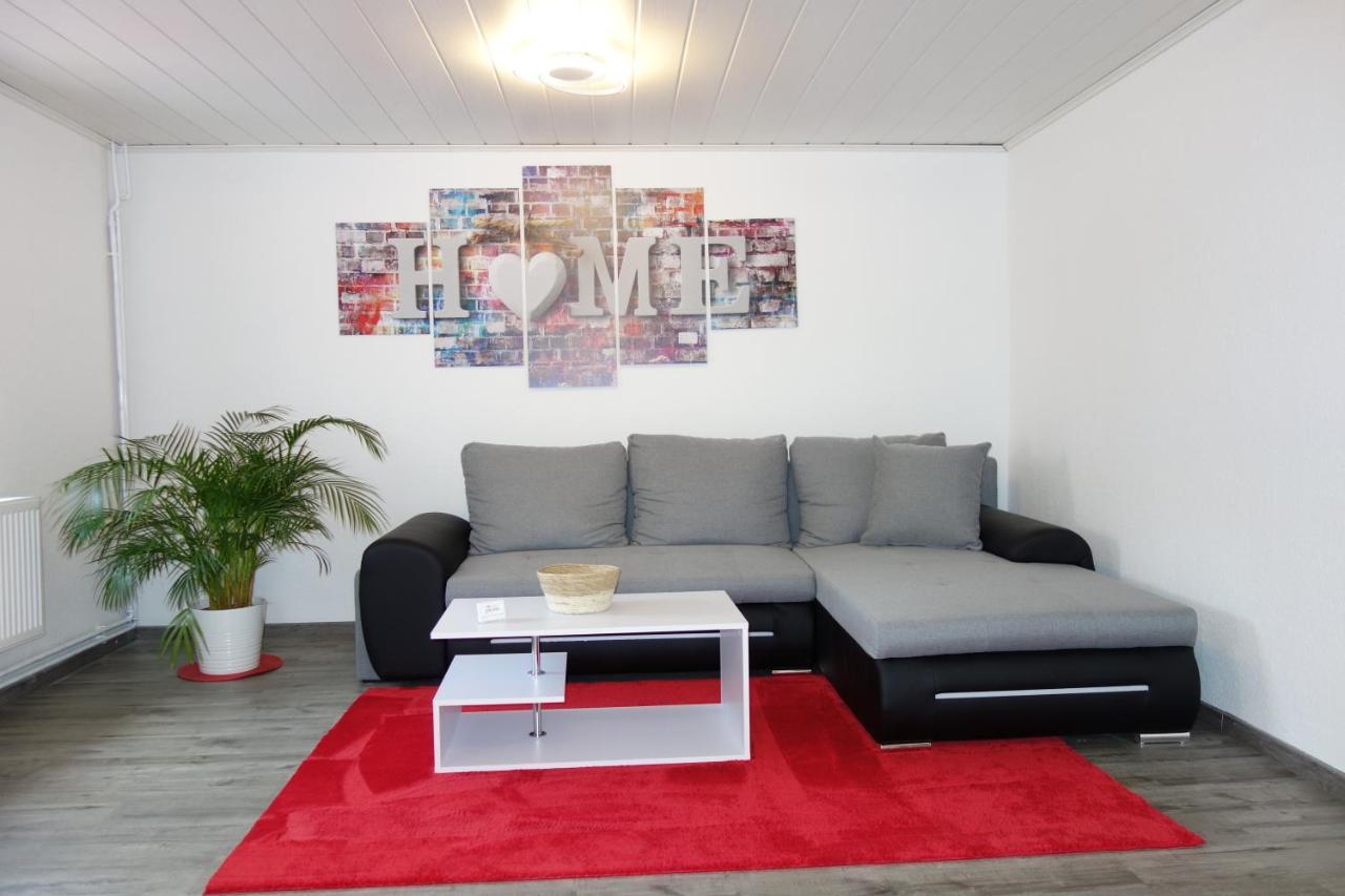 Happy-Homes Red - Up To 5 - Kueche - W-Lan - Netflix - Honig - Terrasse 알텐슈타트 외부 사진